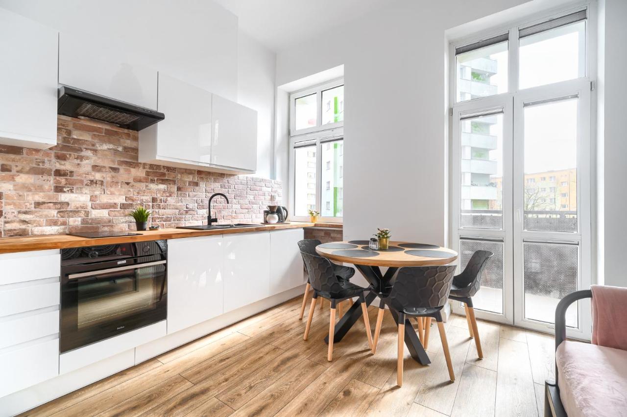 Margi Eos Apartament Large & Balcony Lägenhet Szczecin Exteriör bild